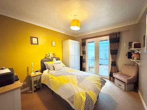 Photo 7- click for photo gallery